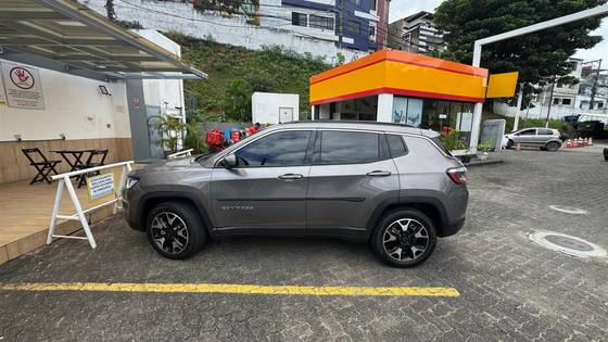 JEEP COMPASS 2.0 16V DIESEL LONGITUDE 4X4 AUTOMÁTICO JEEP COMPASS 2.0 16V DIESEL LONGITUDE 4X4 AUTOMÁTICO